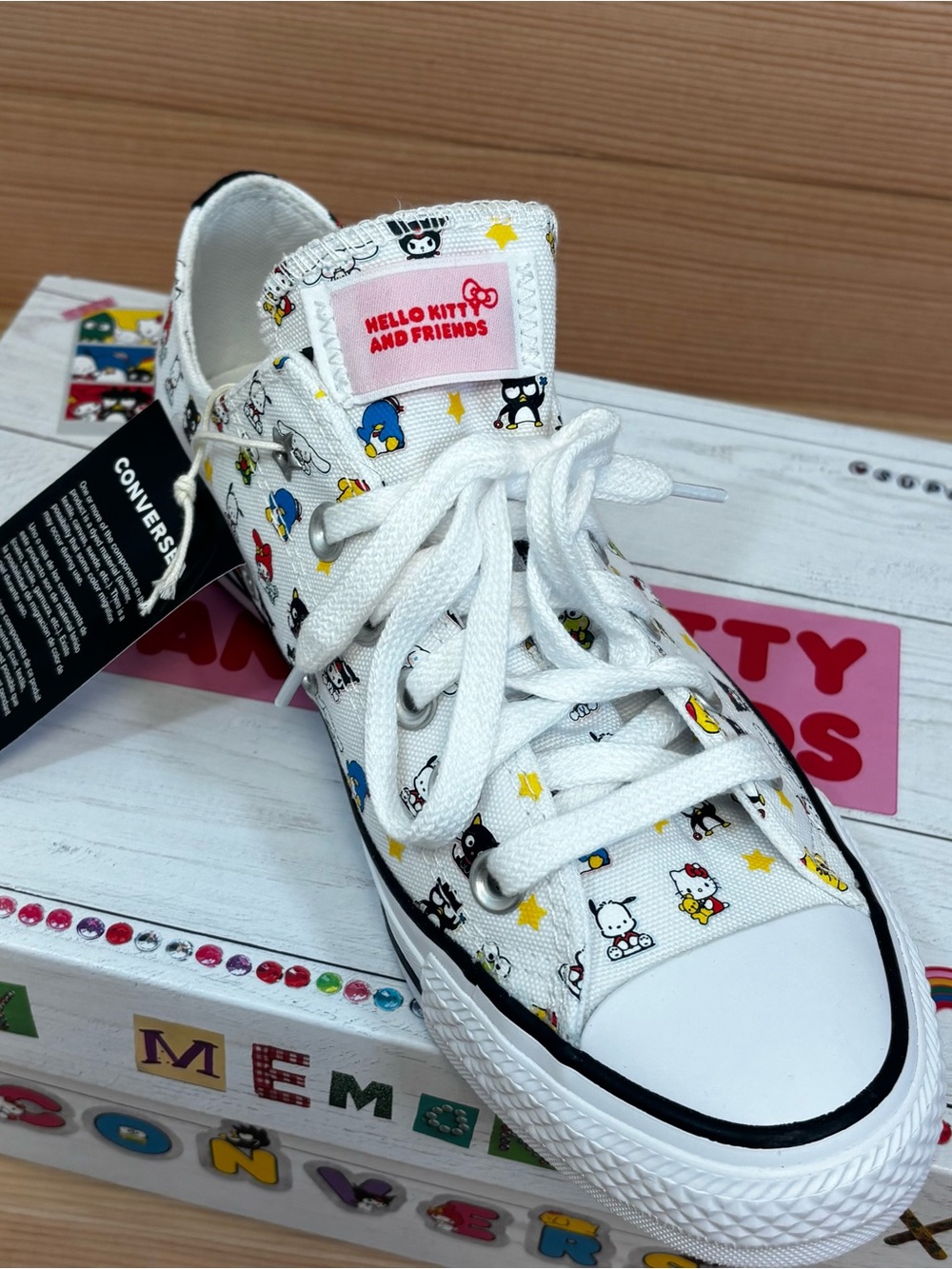 Converse HELLO KITTY And Friends Chuck Taylor White Low Sneakers Women’s Sz 7 - Picture 11 of 11